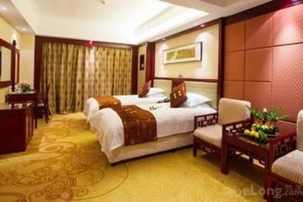 Feicheng Blossom Hotel (Taian)